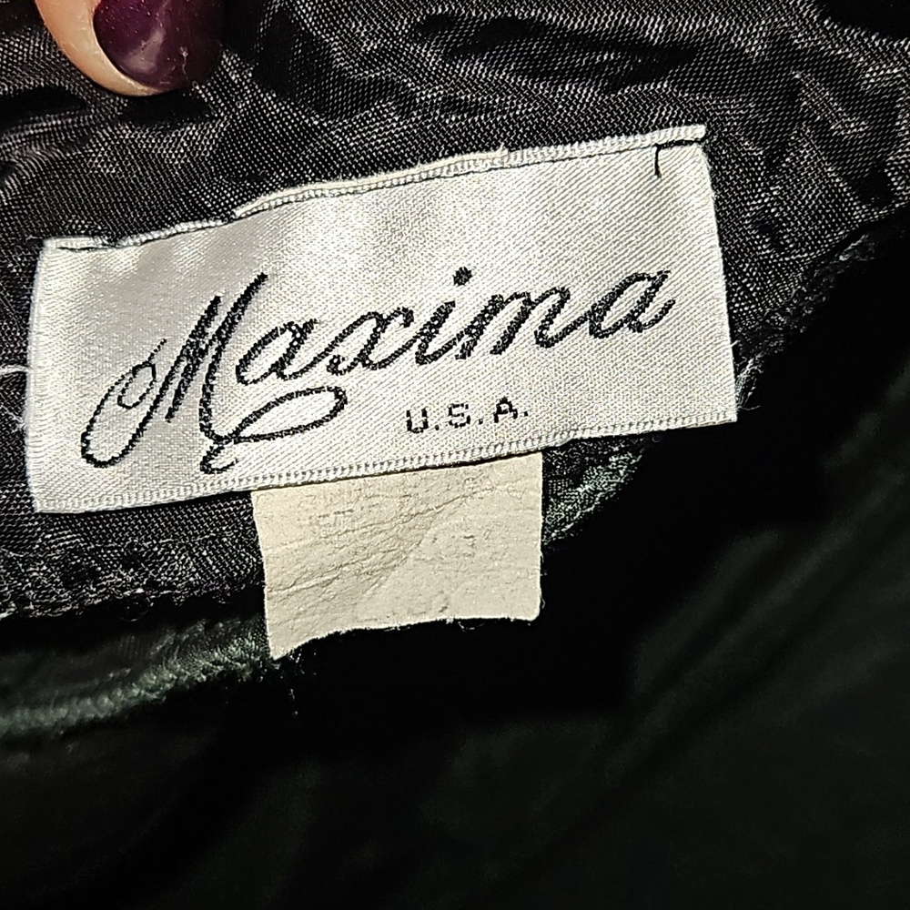 Maxima 100% Velvet Chocolate Gypsy Costume Gown Gold Sequins Beads Size Large 8 - Picture 9 of 17